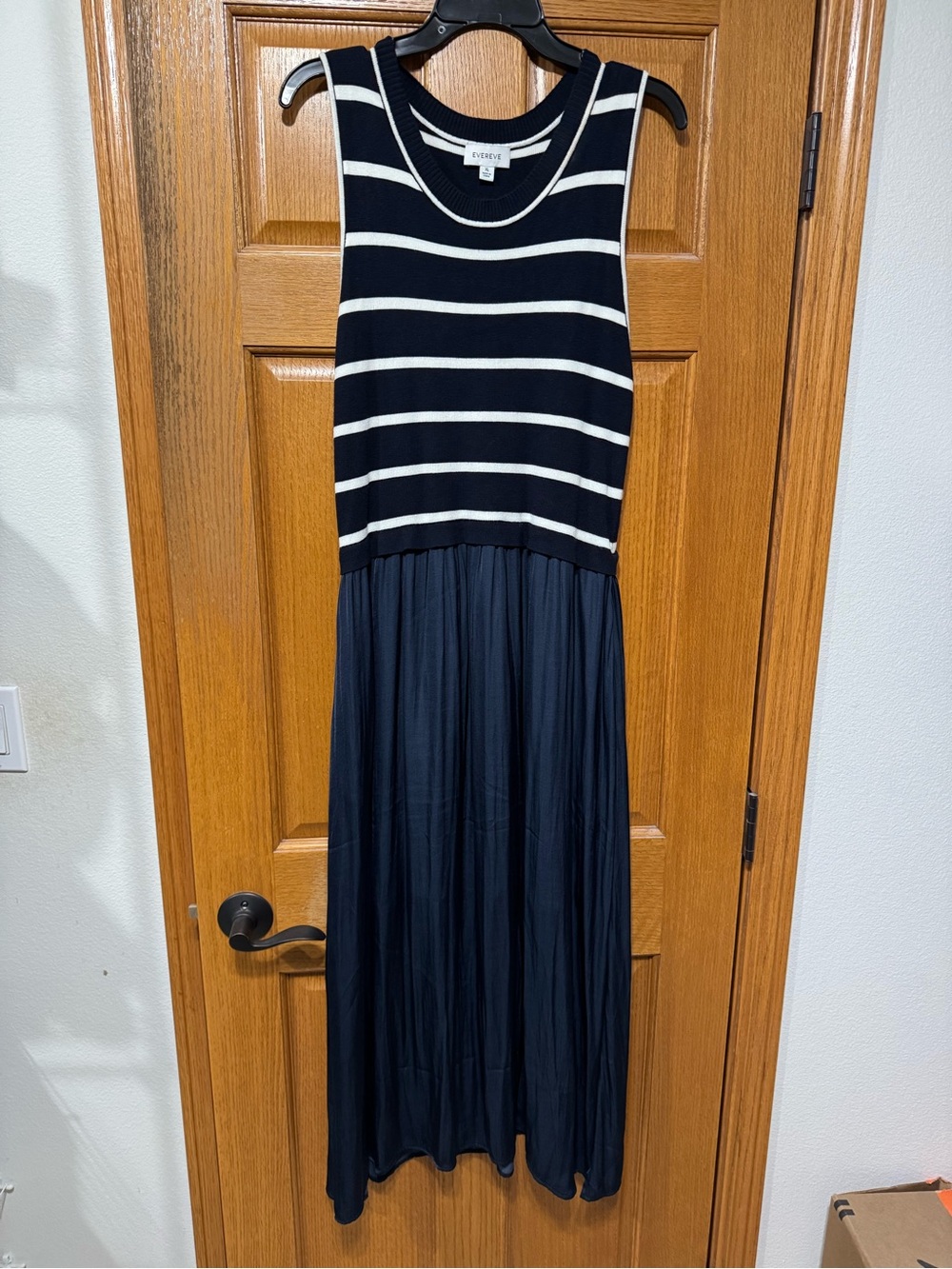 Evereve Navy & White Striped Sleeveless Maxi Dress